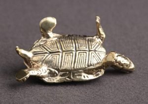 DMtse Chinese Feng Shui Brass Mini Mascot Turtle Statue Figurines Sculpture Collectibles of Good Health Good Lucky for Long Life Lucky Gift - Image 2