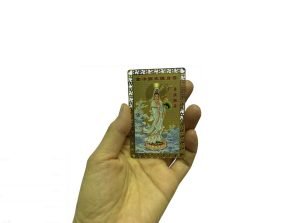 DMtse Chinese Feng Shui Amulet Card for Protection Avalokitesvara Kwan Yin Guanyin Gold Card for Good Luck Auspicious Success and Protection：圖片 2