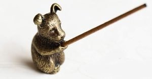 DMtse Brass Mini Antique Dog Statue Incense Holder Burner Ornaments Meditation Serene Statue Figurine Collectible - Image 6
