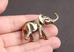 DMtse Chinese Feng Shui Brass Mascot Mini Elephant Decor Statue Figurines for Animal Sculpture of Good Lucky Collectibles Gift：圖片 6