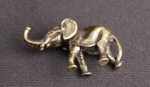 DMtse Chinese Feng Shui Brass Mascot Mini Elephant Decor Statue Figurines for Animal Sculpture of Good Lucky Collectibles Gift：圖片 5