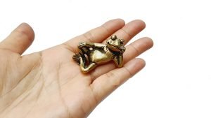 DMtse Brass Leisure Life Frog Statue Figurines Home Decoration for Cute Animal Sculpture of Good Blessing Collectibles Gift - Image 3