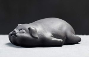 DMtse Cute Sleeping Pig Zisha Ceramic Figurines for Home Decor Living Room Bedroom Office Decoration Bookshelf TV Stand Decoration Tea Ceremony Sculptures Collection：圖片 4
