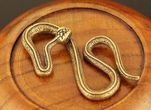 DMtse Chinese Feng Shui Brass Mini Antique Snake Statue Ornaments Meditation Serene Statue Figurine for Animal Sculpture Collectibles Gift - Image 2