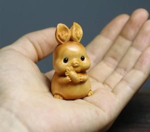 DMtse Hand Carved Natural Wood Rabbit Statue Sculpture Animal Figurine Brings Good Lucky for Mascot Gift - Image 4