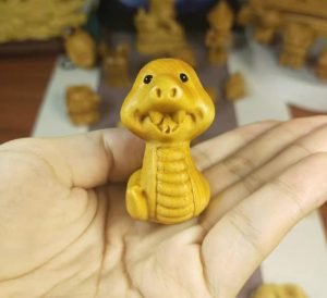 DMtse Hand Carved Natural Wood Snake Statue Sculpture Animal Figurine Brings Good Lucky for Mascot Gift Ornaments Meditation - Image 5